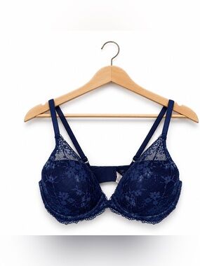 Victoria’s Secret Navy Lace Plunge Bra 38D Floral Lace Sexy Lingerie Classic